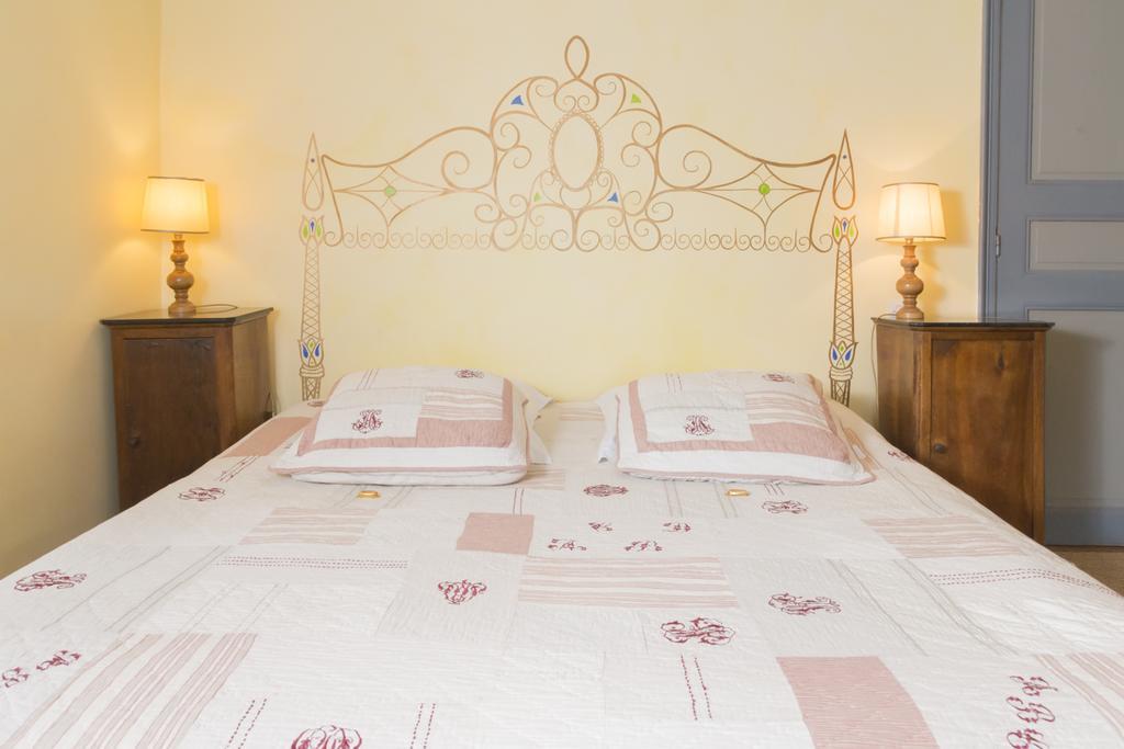 Bed and Breakfast Mas Montluzia à Cascastel-des-Corbières Extérieur photo